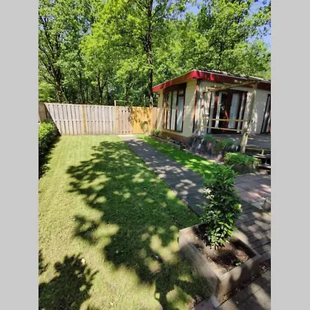 Horská chata Chalet In Bosrijke Omgeving Op Chaletpark Kempenbos Naast Duc De Brabant Voor 2-3-4-5 Personen