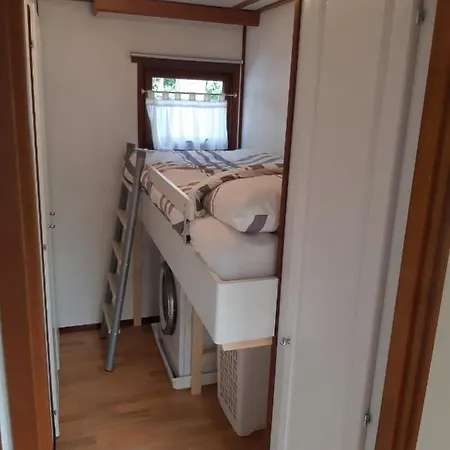 Chalet In Bosrijke Omgeving Op Chaletpark Kempenbos Naast Duc De Brabant Voor 2-3-4-5 Personen * Diessen