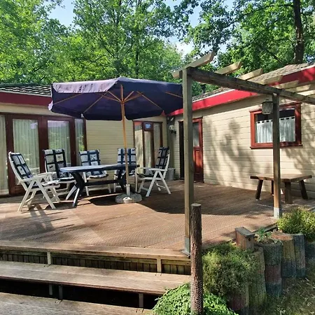 Chalet Chalet In Bosrijke Omgeving Op Chaletpark Kempenbos Naast Duc De Brabant Voor 2-3-4-5 Personen