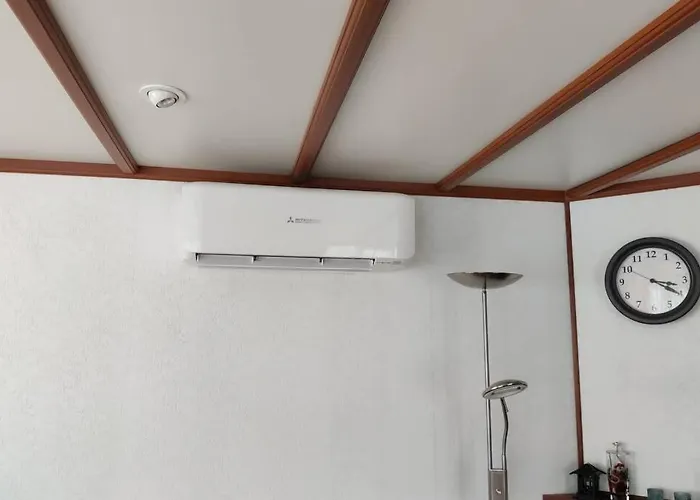 Chalet In Bosrijke Omgeving Op Chaletpark Kempenbos Naast Duc De Brabant Voor 2-3-4-5 Personen