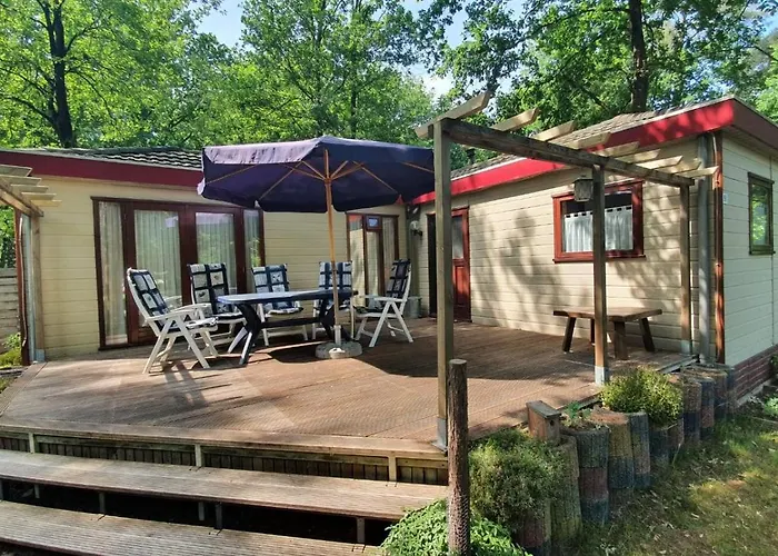 木屋 Chalet In Bosrijke Omgeving Op Chaletpark Kempenbos Naast Duc De Brabant Voor 2-3-4-5 Personen