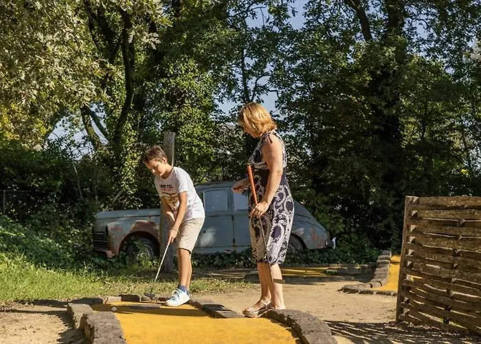 Chalet In Bosrijke Omgeving Op Chaletpark Kempenbos Naast Duc De Brabant Voor 2-3-4-5 Personen 木屋 迪森