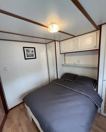 Chalet In Bosrijke Omgeving Op Chaletpark Kempenbos Naast Duc De Brabant Voor 2-3-4-5 Personen 木屋 *