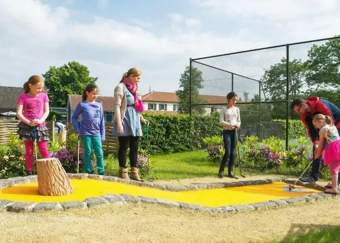 Chalet In Bosrijke Omgeving Op Chaletpark Kempenbos Naast Duc De Brabant Voor 2-3-4-5 Personen * 디센