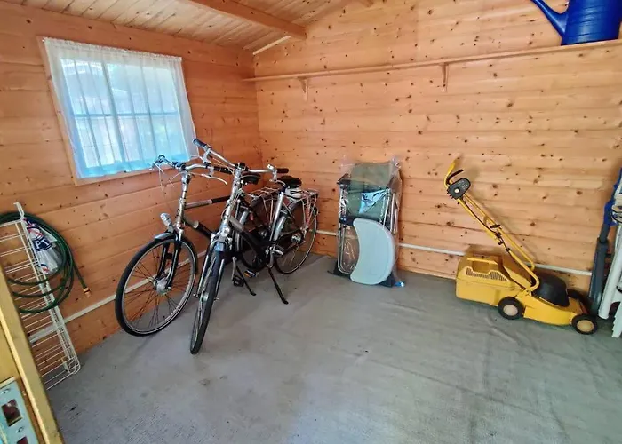 샬레 Chalet In Bosrijke Omgeving Op Chaletpark Kempenbos Naast Duc De Brabant Voor 2-3-4-5 Personen