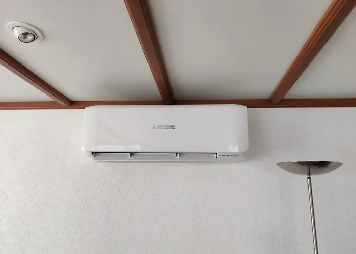 Chalet In Bosrijke Omgeving Op Chaletpark Kempenbos Naast Duc De Brabant Voor 2-3-4-5 Personen * 디센